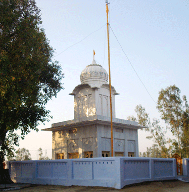 Gurudwara Baba Almast Sahib Ji (Large View ) in Nanakmatta Sabhi 